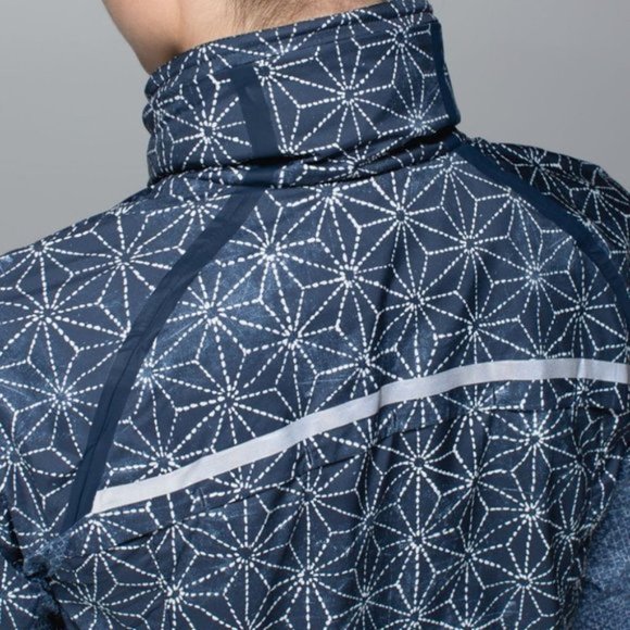 Lululemon Miss Misty Pullover Exploded Sashico Star Windbreak Rain Jacket Size 2 - Picture 5 of 13